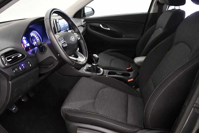 Hyundai i30 1.0 TGDI Klass LR 48V 120