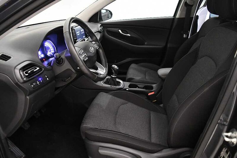 Hyundai i30 1.0 TGDI Klass LR 48V 120